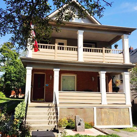 Acacia Bed & Breakfast Niagara Falls Exterior photo