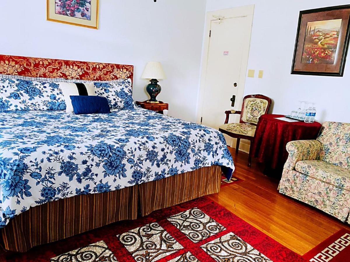 Acacia Bed & Breakfast Niagara Falls Exterior photo