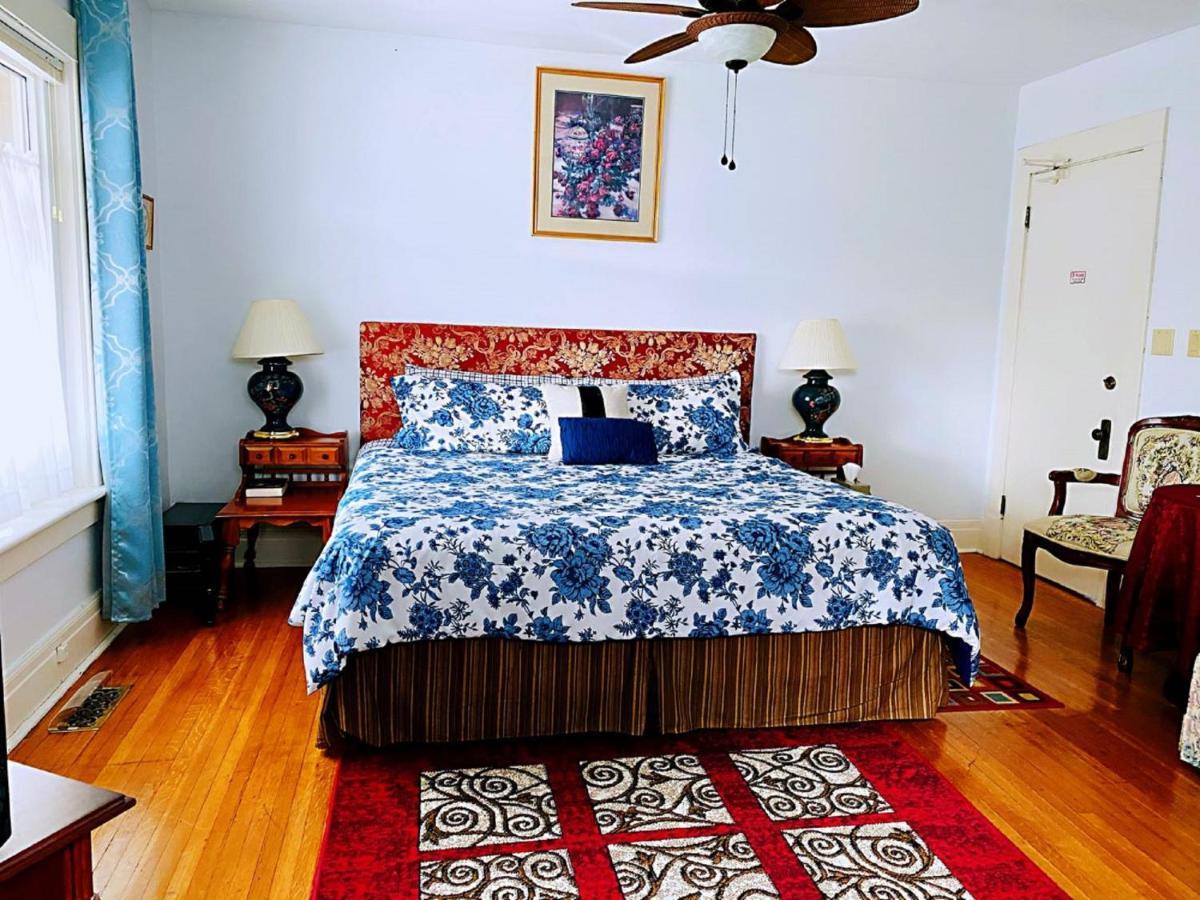 Acacia Bed & Breakfast Niagara Falls Exterior photo