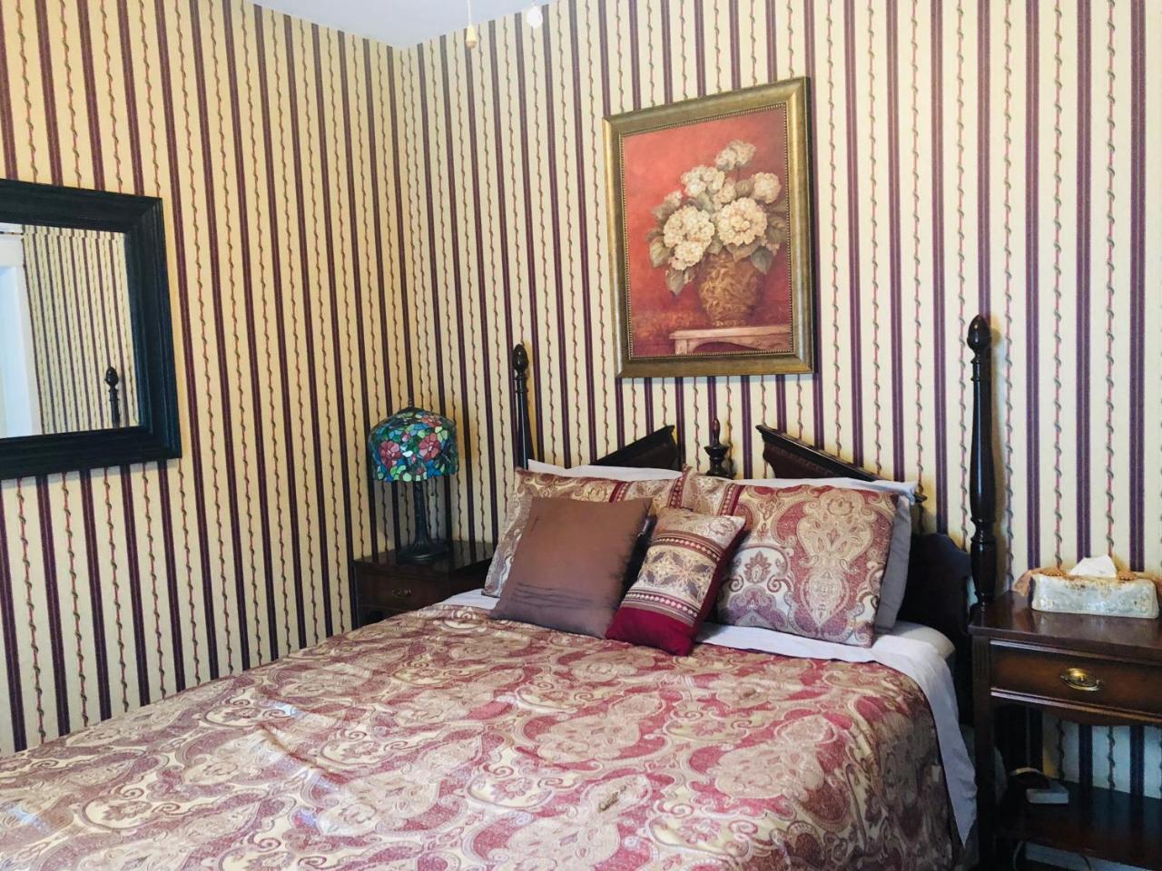Acacia Bed & Breakfast Niagara Falls Exterior photo